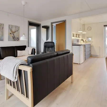 Leilighet Terje - 2-3km From The Sea By Interhome